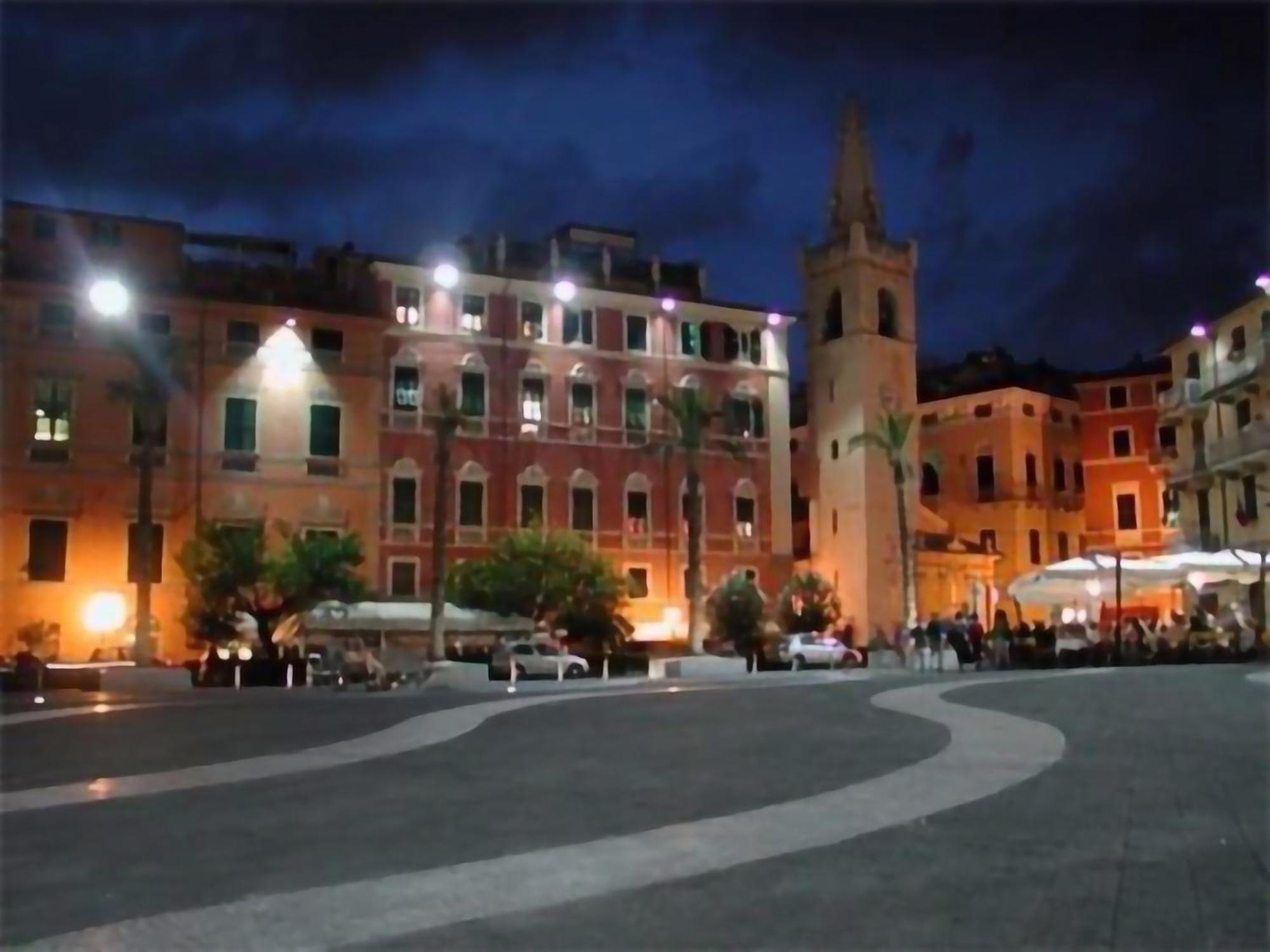 Affittacamere "In Piazzetta Da Vasco" Lerici Eksteriør billede