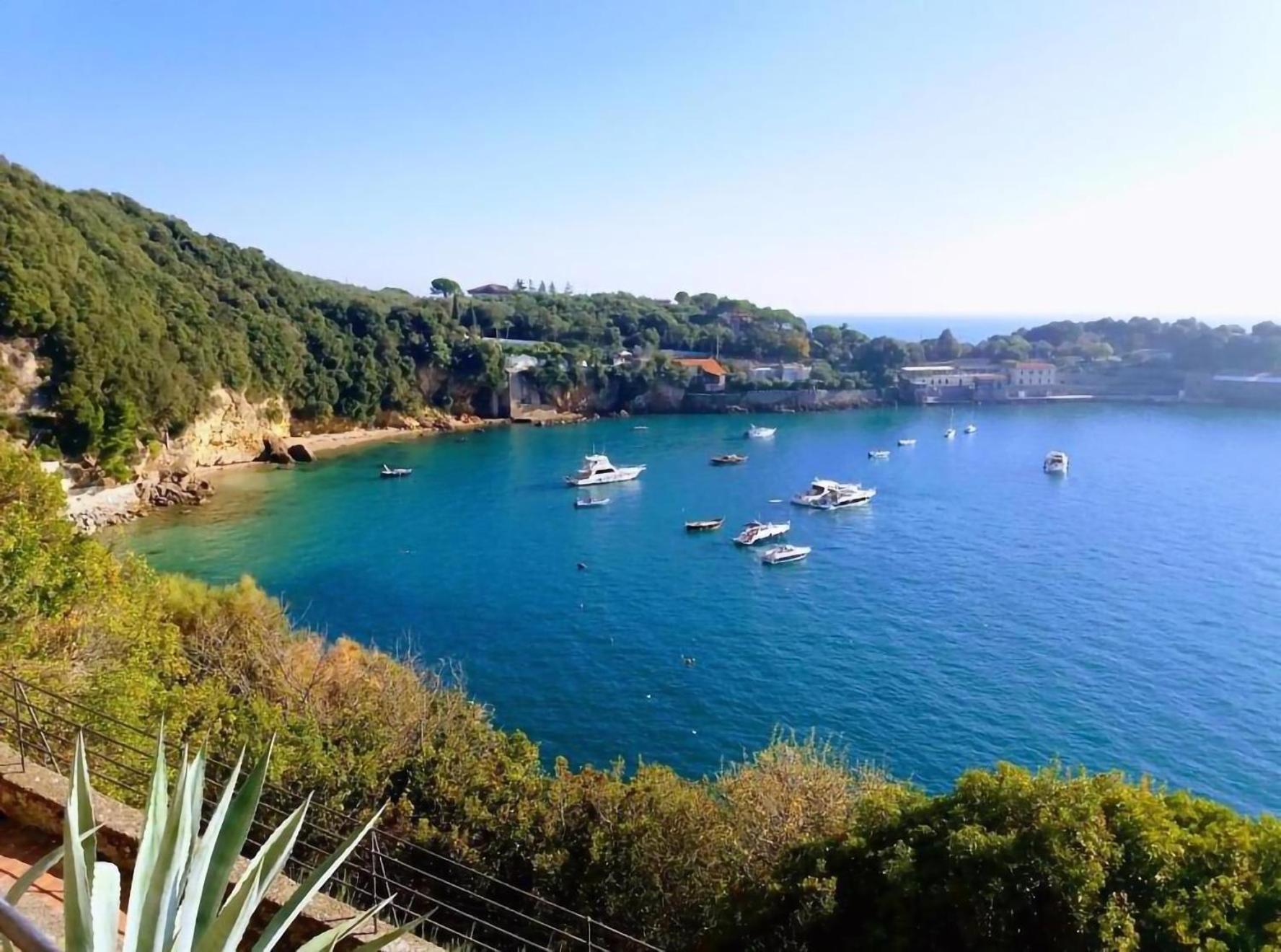 Affittacamere "In Piazzetta Da Vasco" Lerici Eksteriør billede
