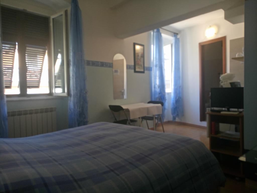 Affittacamere "In Piazzetta Da Vasco" Lerici Eksteriør billede