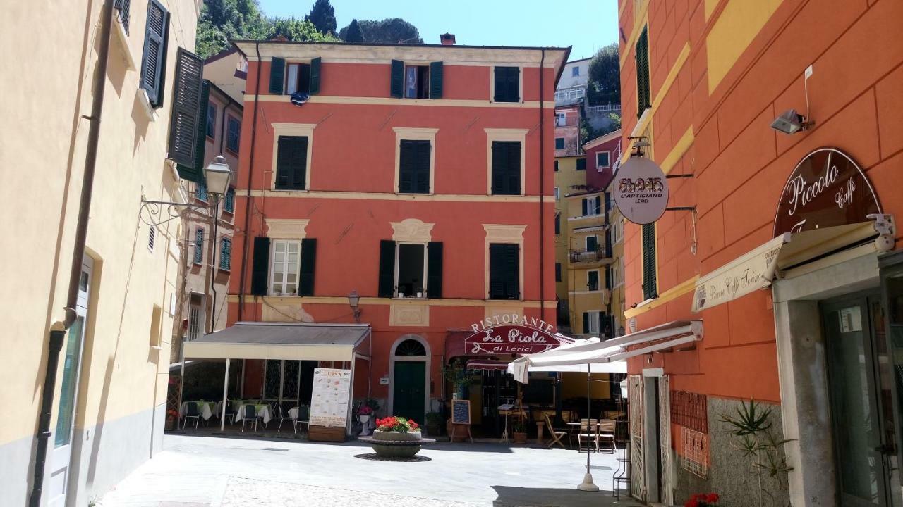 Affittacamere "In Piazzetta Da Vasco" Lerici Eksteriør billede